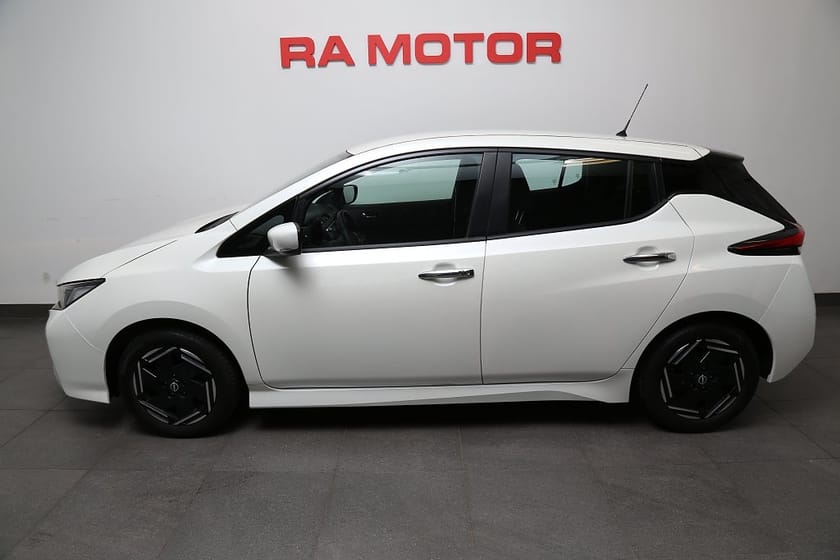 Bild 3 av Nissan Leaf ACENTA 40kwh | RE-LEASING 2799kr/mån