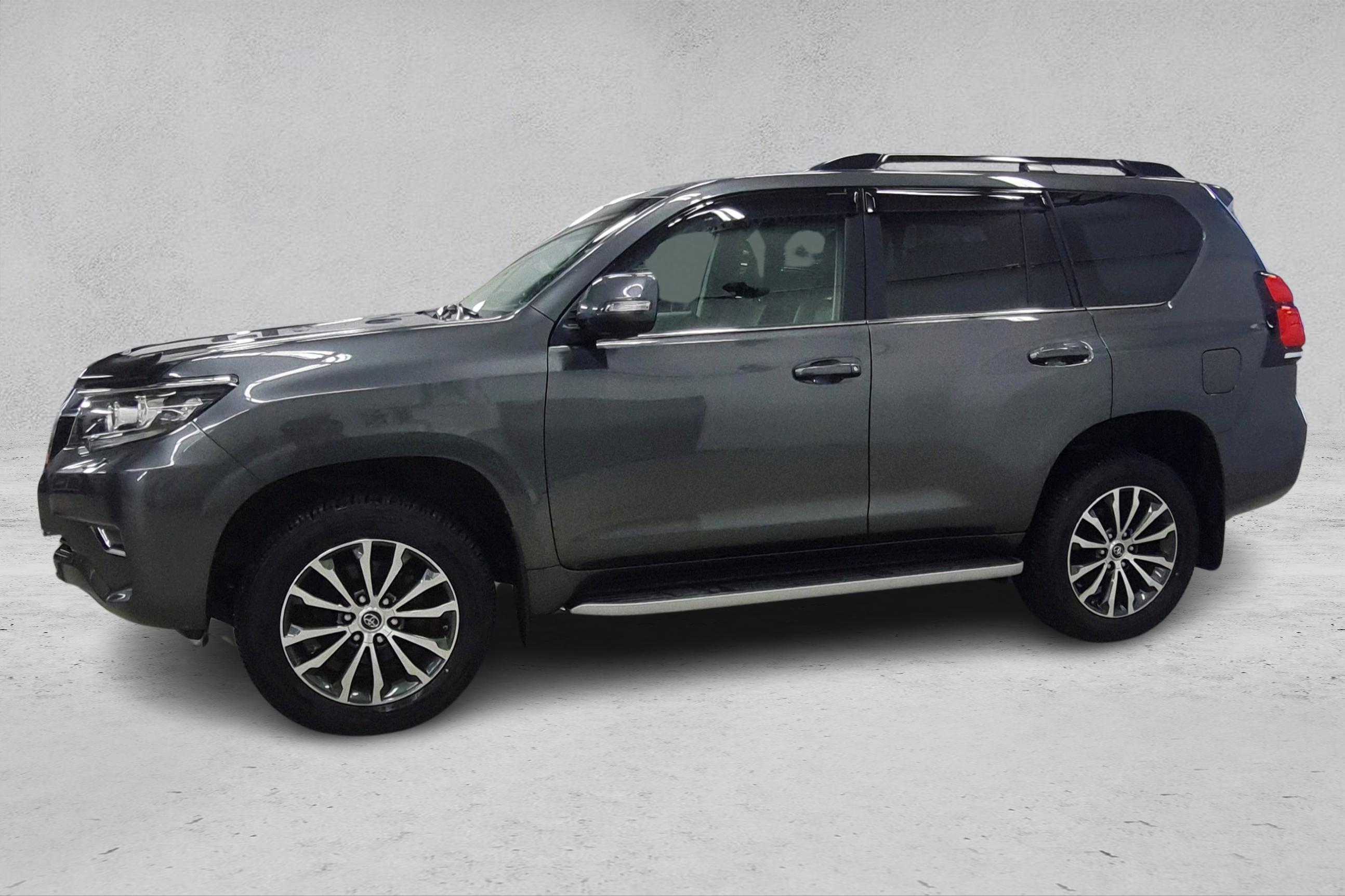 Thumnail bilde 1 av Toyota Land Cruiser 5-dørs