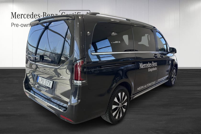 Bild 3 av Mercedes-Benz V 300d 4MATIC 3.2t 300 D LÅNG AVANTGARDE |4X4 |VÄLUTRUSTAD | DEMO