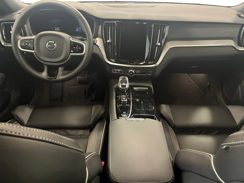 Bild 5 av Volvo V60 T6 Plus Dark Nordic Edition | Drag | 360° | H&K |