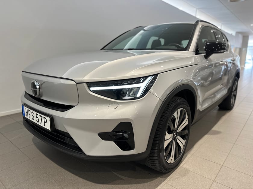 Bild 1 av Volvo XC40 Recharge Single Motor Plus, Dragkrok, Backkamera, Navigation