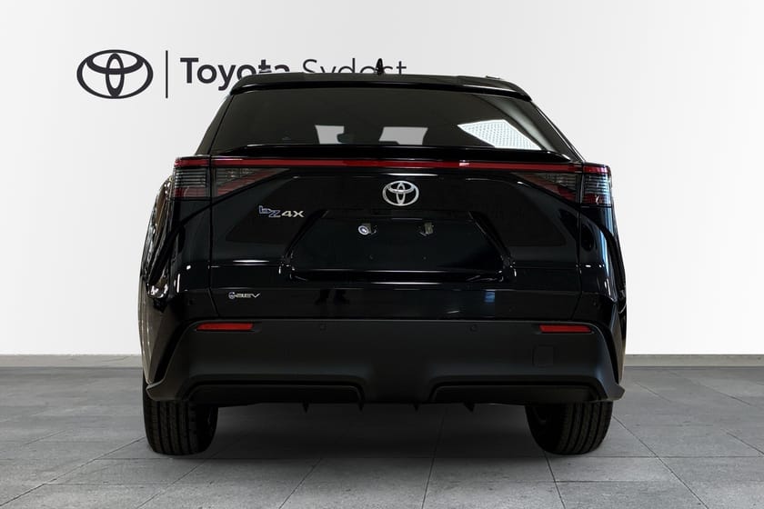 Bild 4 av Toyota bZ4X Active Tech NYA Modellen 224hk Navi Rattvärme LED