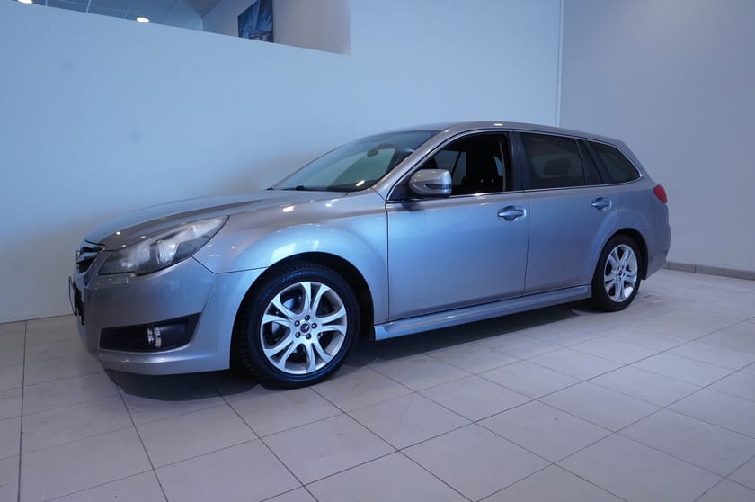 Bild 3 av Subaru Legacy Wagon 2,5 4WD Linaertronic 167hk Dragkrok Kamrem Automat