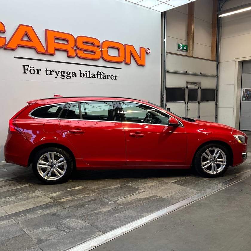Bild 3 av Volvo V60 D4 Momentum Värmare Dragkrok PDC-Bak Kamrem bytt!