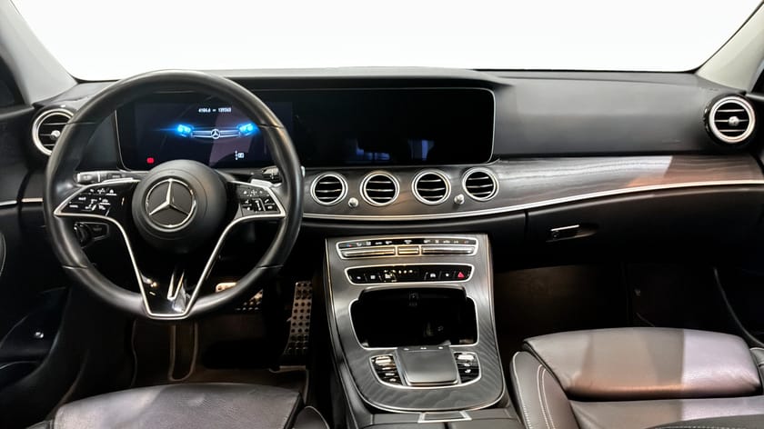 Bild 4 av Mercedes-Benz E 220 d 4MATIC All-Terrain 4M