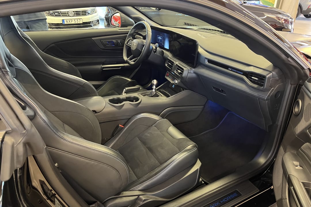 Ford Mustang Dark Horse