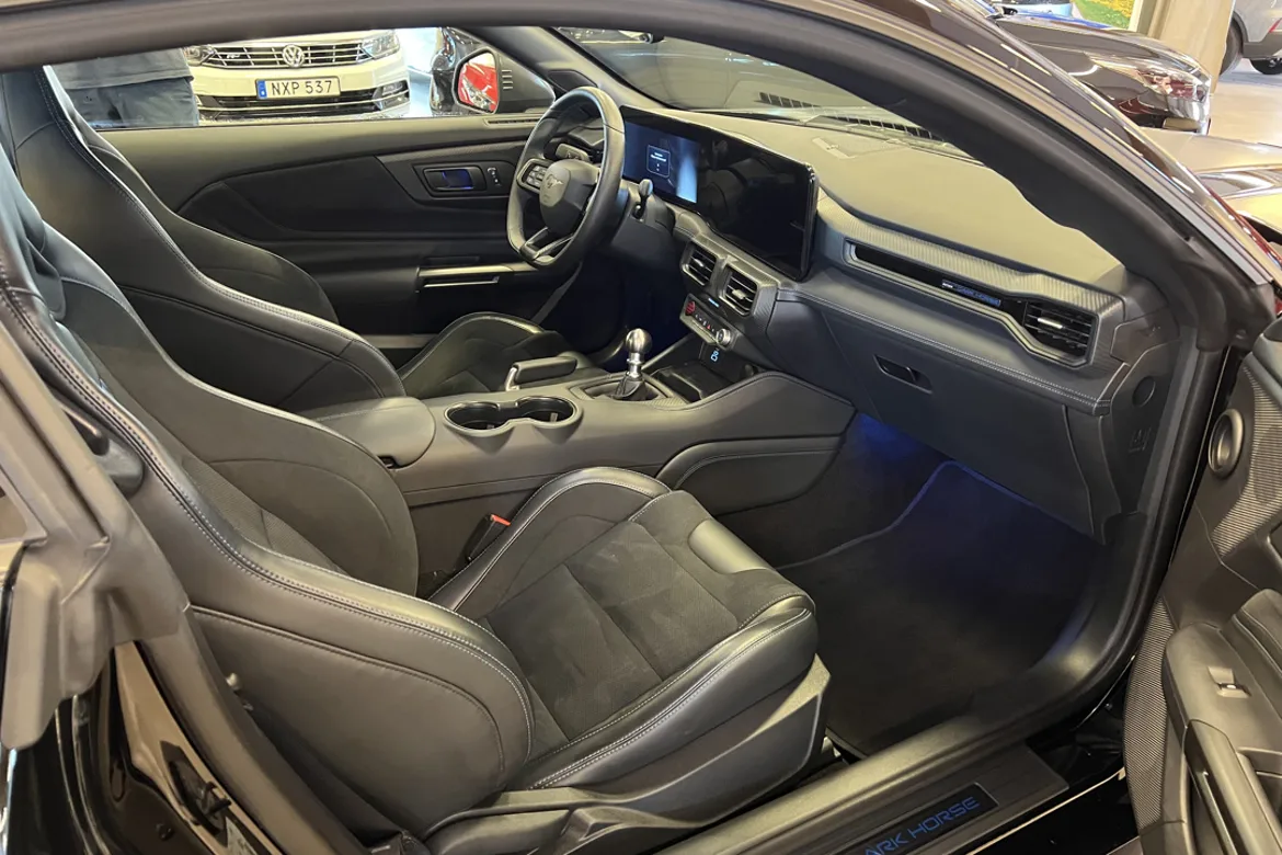 Ford Mustang Dark Horse