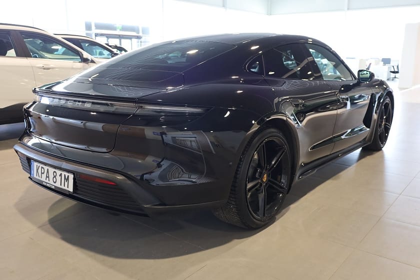 Bild 5 av Porsche Taycan 4S DD+ 571HK Navi Pano Kamera Sport Chrono Matrix