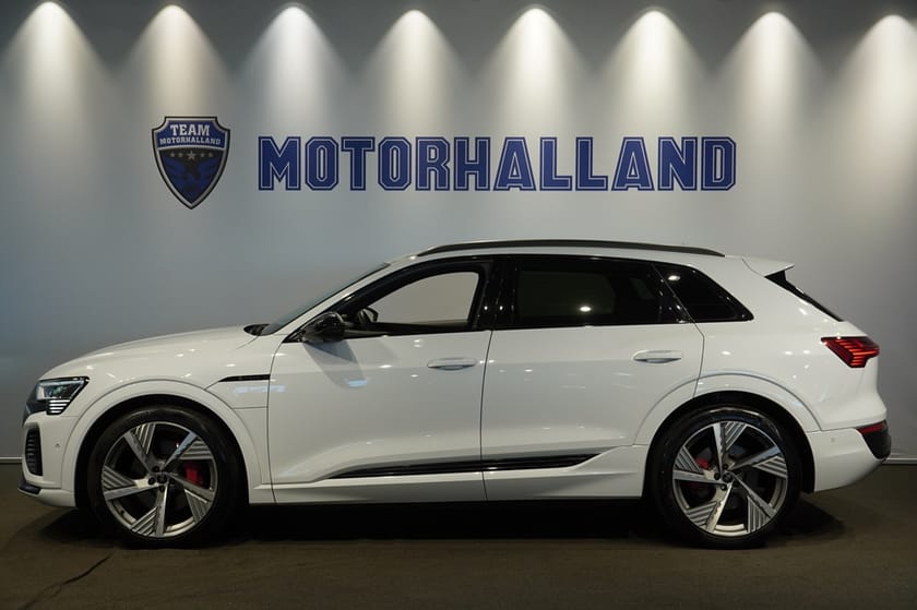 Bild 1 av Audi Q8 55 e-tron quattro 408hk S-Line Matrix 360* Drag Selection