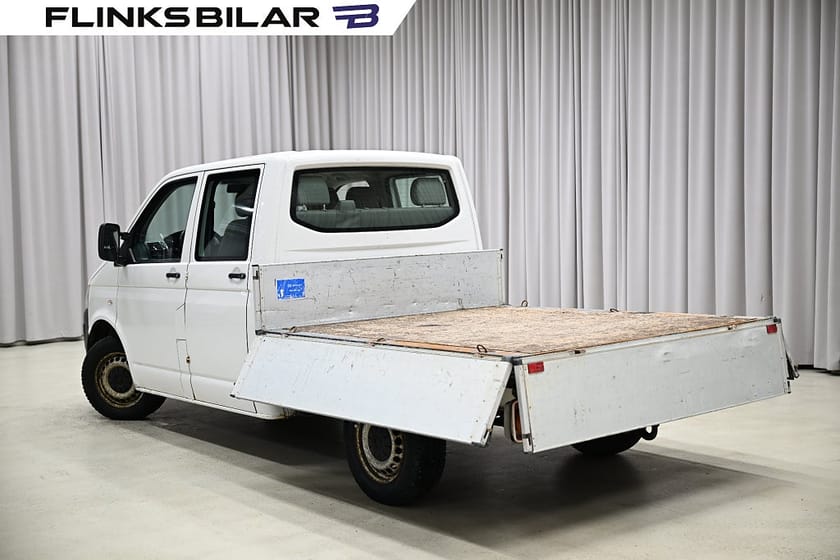Bild 4 av Volkswagen Transporter Chassi Dubbelhytt TDI 140HK Dubbelhytt|Flak|Drag|Värmare|Moms