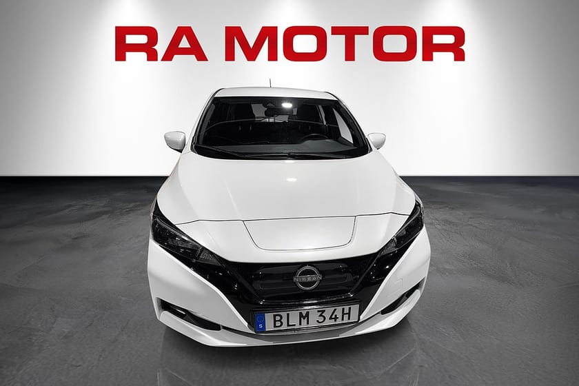 Bild 2 av Nissan Leaf ACENTA 40kwh RE-LEASING 2799kr/mån Ink serv + vhjul