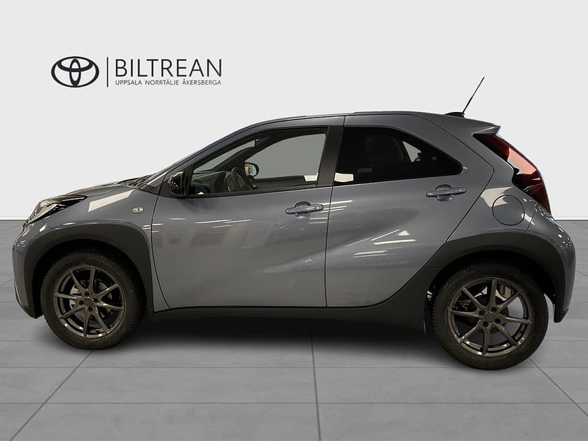 Bild 2 av Toyota Aygo X 1.0 CVT Comfort Style Pack V-hjul Ingår
