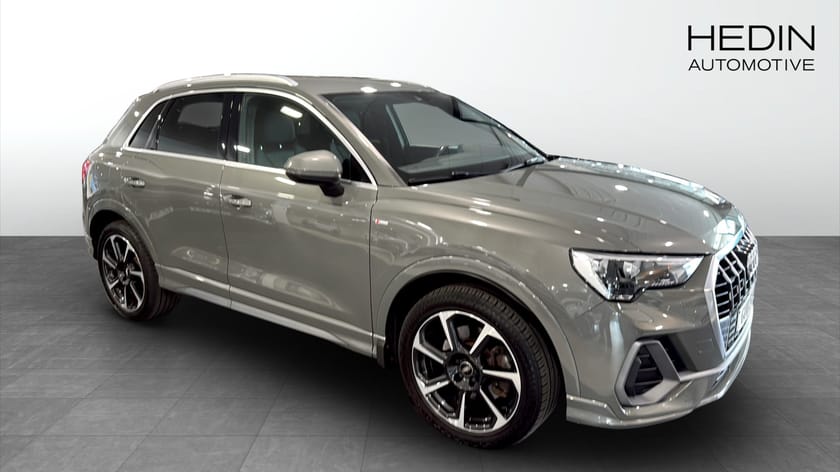 Bild 3 av Audi Q3 40 TDI quattro S Tronic / Dragkrok