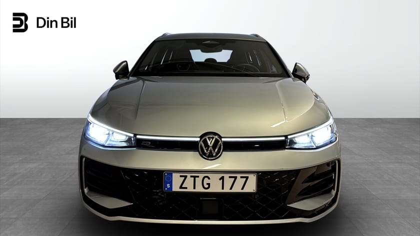 Bild 4 av Volkswagen Passat Sportscombi R-Line 2.0 TDI 4Motion 193 hk