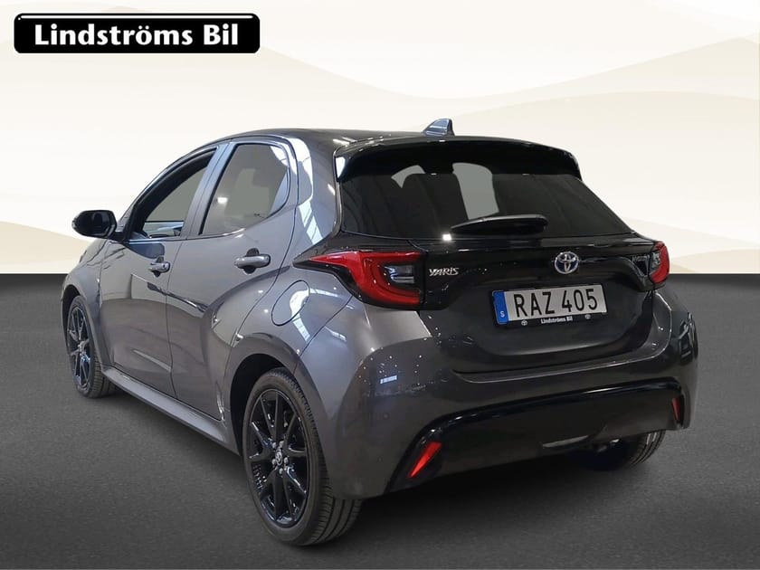Bild 4 av Toyota Yaris Hybrid 115 1,5 STYLE SOMMAR & VINTERHJUL