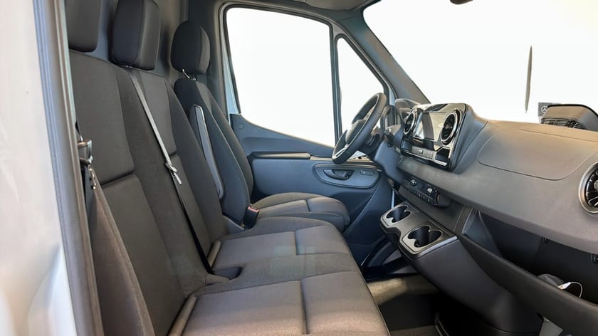 Bild 3 av Mercedes-Benz Sprinter 317 CDI RWD Panel Van A2 PRO | Drag | Motorvärmare | Backkamera