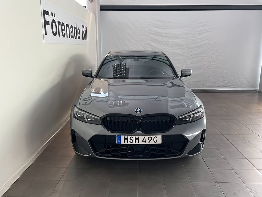 Bild 2 av BMW 330e xDrive Sedan 4,95 ränta M Sport Pro H/K Drag Rattvärme