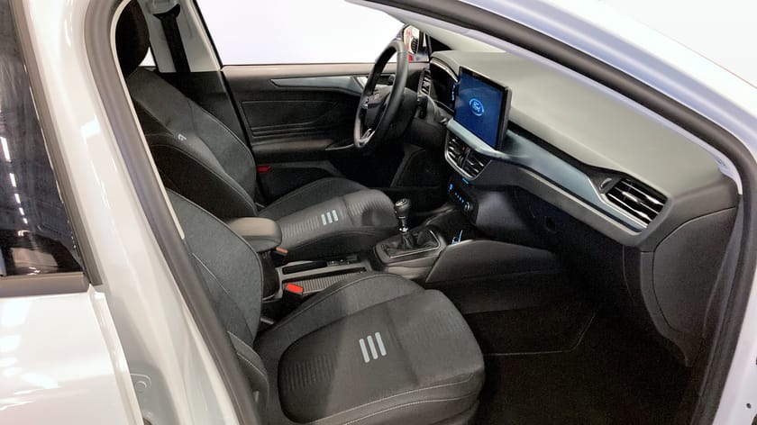 Bild 3 av Ford Focus Active 1.0 EcoBoost Hybrid Manuell 125HK PL 3495: