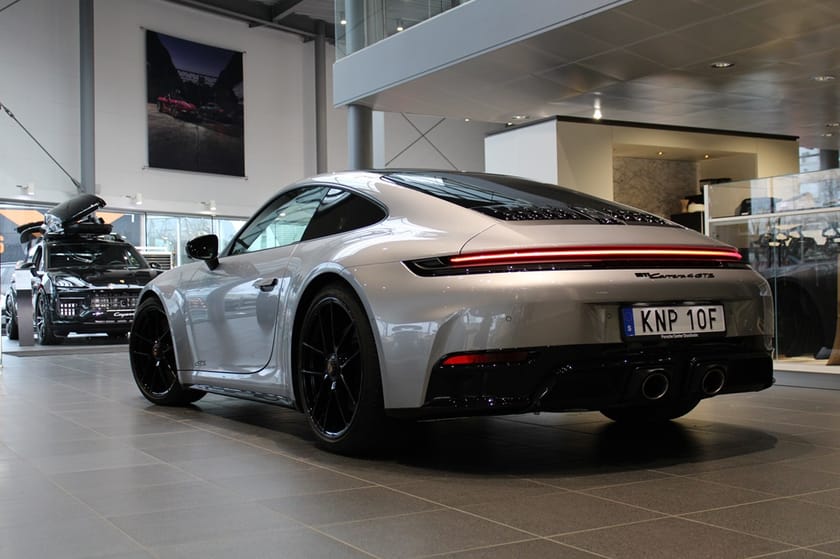 Bild 2 av Porsche 911 Carrera 4 GTS 