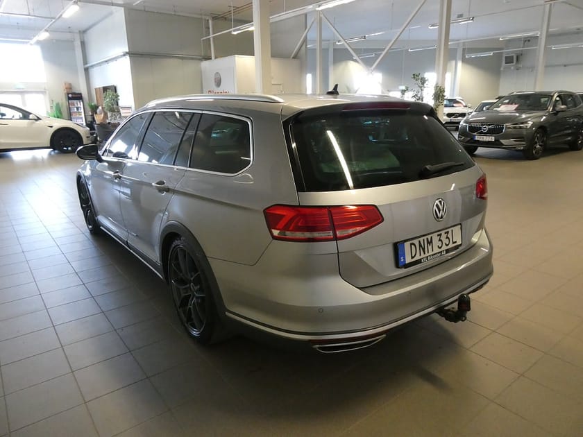Bild 5 av Volkswagen Passat Alltrack 2.0 TDI 4M Cockpit-Drag-Värmare-Skinn-HUD-SoV