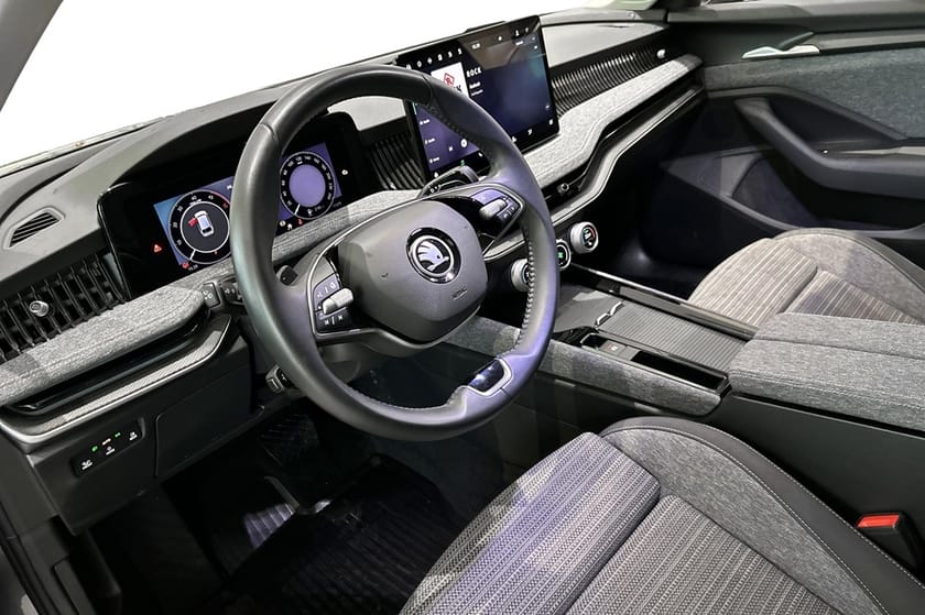 Bild 4 av Škoda Superb Kombi 2.0 TDI 4x4 DSG 193hk