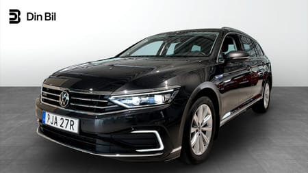 Volkswagen Passat Sportscombi GTE 218hk Drag/Travel-Assist/Matrix