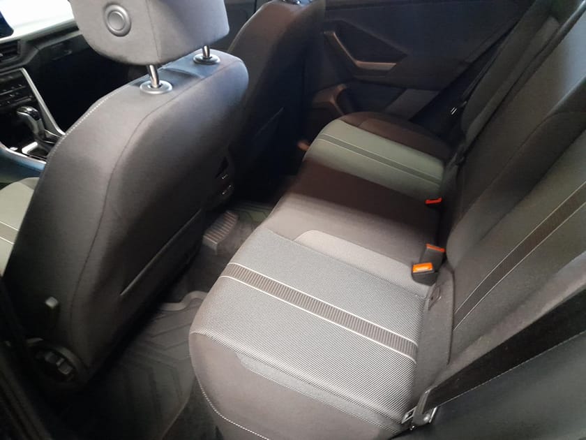Bild 4 av Volkswagen T-Roc LIFE 1.5 TSI (150 HK) DSG