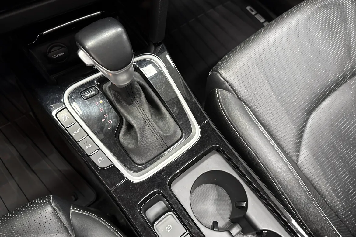 picture of a car