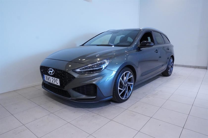 Bild 2 av Hyundai i30 Kombi 1.5 T-GDi 160hk MHEV DCT N Line Backkamera Rattvärme Sportstolar