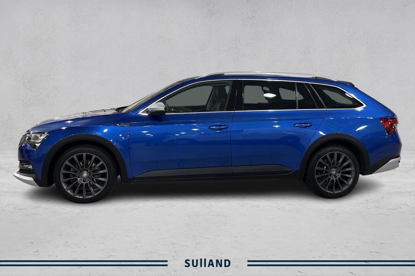 Bilde 2 av Škoda Superb Scout 200HK 4x4 AUTOMAT+KROK+WEBASTO+NAVI+KAMERA+DAB