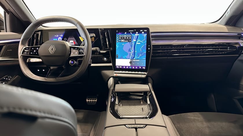 Bild 4 av Renault Rafale E-Tech 4x4 ESPRIT ALPINE EDITION 300 PLUG-I