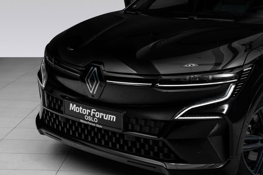 Bilde 4 av Renault Mégane E-TECH Techno 220 hk Drive Assist Pack Dimond Black