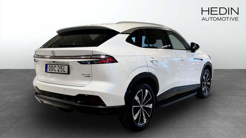 Bild 2 av MG HS PHEV LUX 1.5T AT (BLACK)