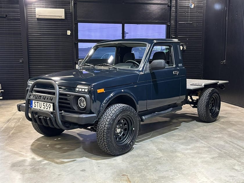 Bild 3 av VIS 2346 Lada Niva Pickup 1.7 4x4 (83hk) 1-äg