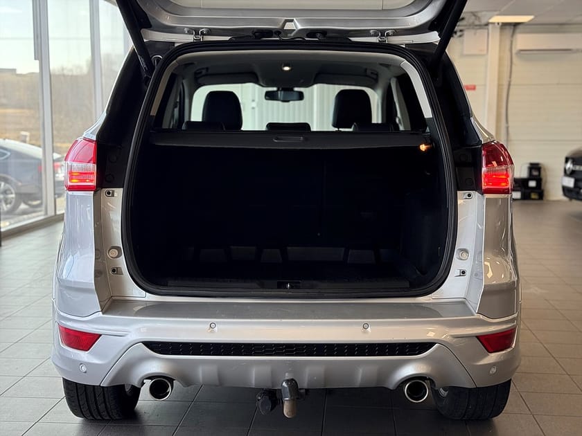 Bild 5 av Ford Kuga 2.0 TDCi AWD Automat Titanium Plus Drag 180hk