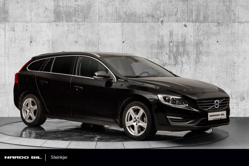 Bilde 1 av Volvo V60 ACC/BLIS/KROK/SKINNRATT/LEDLYS ++