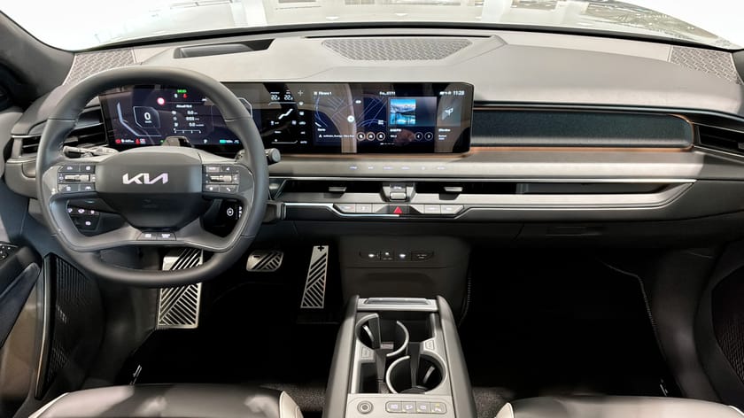 Bild 4 av Kia EV9 AWD GT LINE 6-SITS *DEMOBIL* V-HJUL INGÅR!