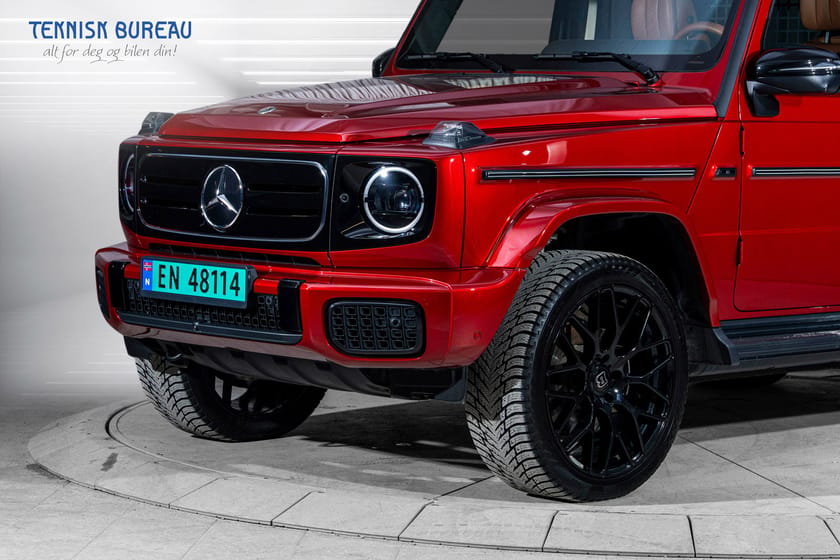 Bilde 2 av Mercedes-Benz G 580 Med ALT utstyr, den exclusive fargen Hyacinth Red