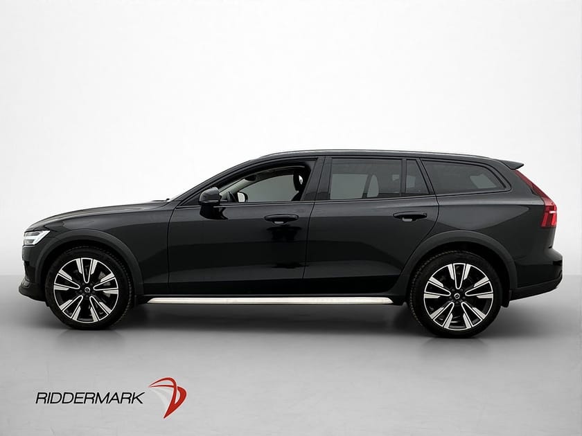 Bild 4 av Volvo V60 Cross Country B4 AWD Pano Värmare H/K Drag Skinn