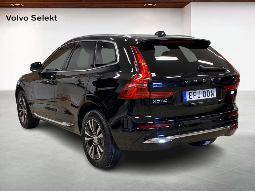 Bild 2 av Volvo XC60 Recharge T6 Core Edition - Drag!
