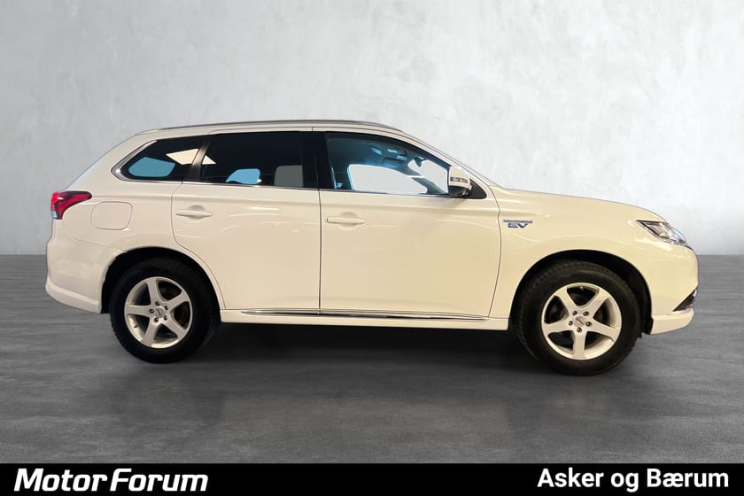 Bilde 4 av Mitsubishi Outlander PHEV VELUTSTYRT/HENGERFESTE/VI TAR INNBYTTE