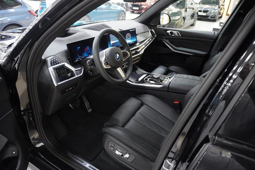 Bild 2 av BMW X5 xDrive50e M Sport Business Ed Drag DA Pro H K