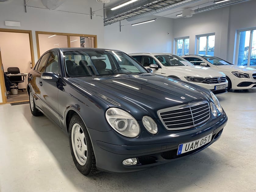 Bild 3 av Mercedes-Benz E 240 5G-Tronic Nyservad 1 ägare