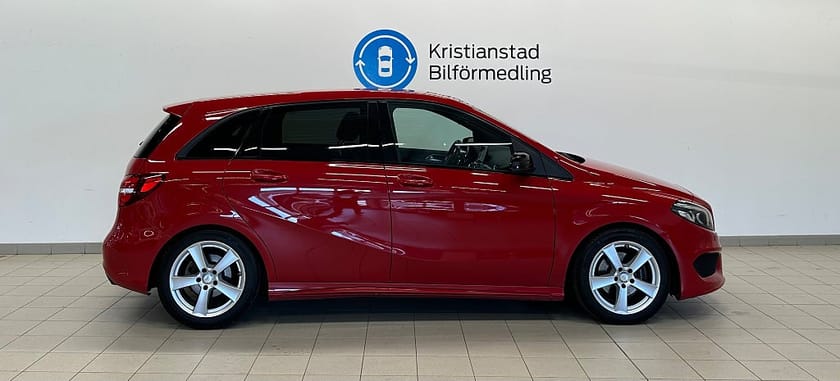 Bild 4 av Mercedes-Benz B 180 Aut. AMG Sport, Night Package, Drag