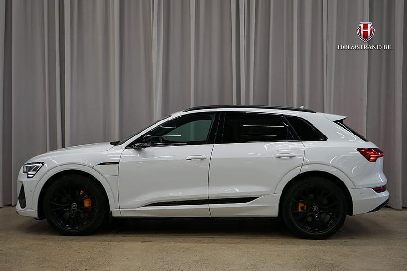 Bild 1 av Audi e-tron 55 quattro S Line Black Edition Pano Drag B&O 3D MOMS