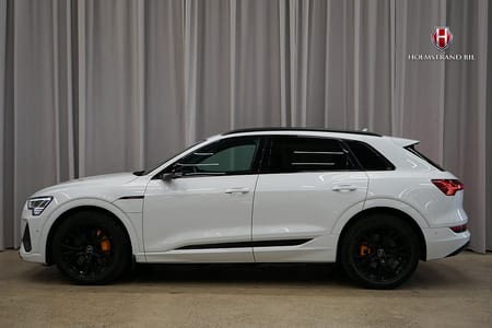 Audi e-tron 55 quattro S Line Black Edition Pano Drag B&O 3D MOMS