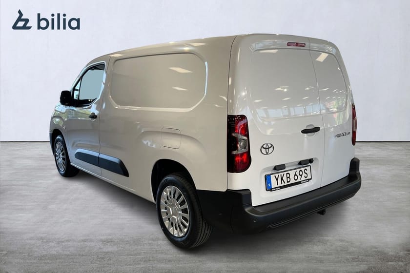 Bild 2 av Toyota ProAce City Long 1,5D 130 HK Comfort