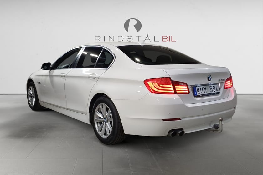 Bild 5 av BMW 523i Sedan 204 HK AUT SKINN DRAG PDC SPORTSTOL 17"