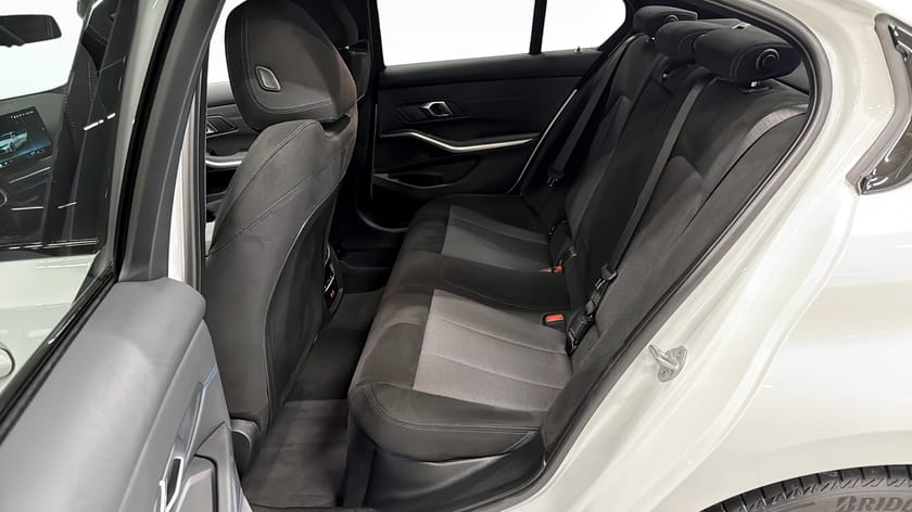 Bild 5 av BMW 320i xDrive Sedan M Sport Dragkrok Rattvärme Backkamera