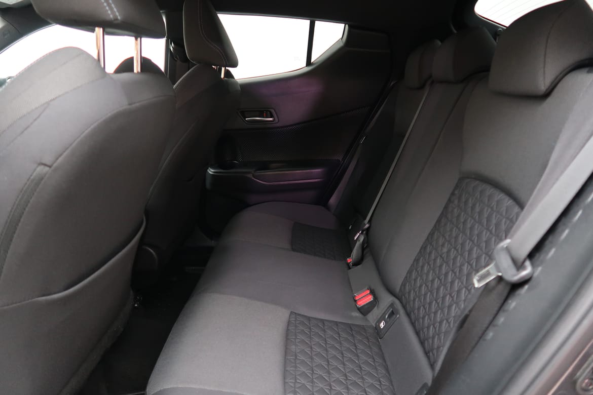 Toyota C-HR 2020 - miniatyr 5